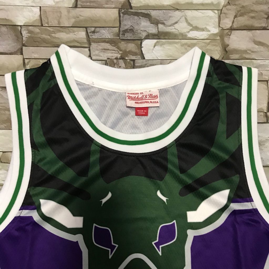 Milwaukee Bucks Bucks mitchell&ness Classic Jersey Style 3